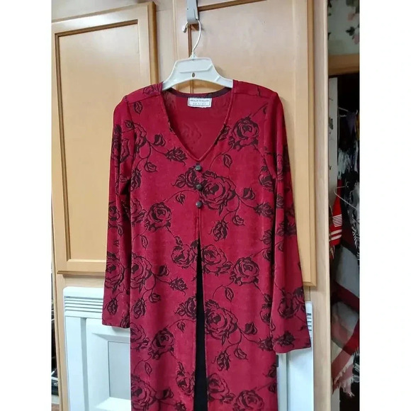 LADIES BURGANDY AND BLACK DRESS BY MOLLY MALLOX SIZE MEDIUM PETITE - Picture 2 of 5